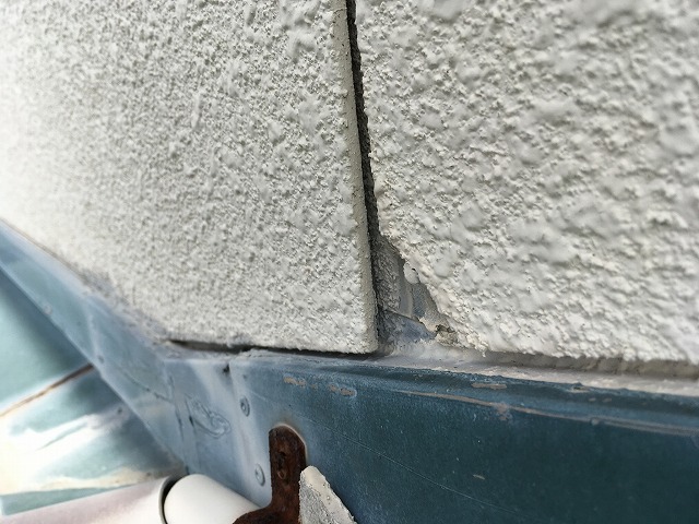 サイディング継ぎ目の劣化も進行